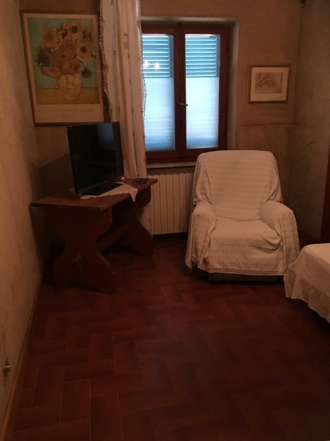 Casa Degli Zii Appartamento Letizia Luni Екстериор снимка
