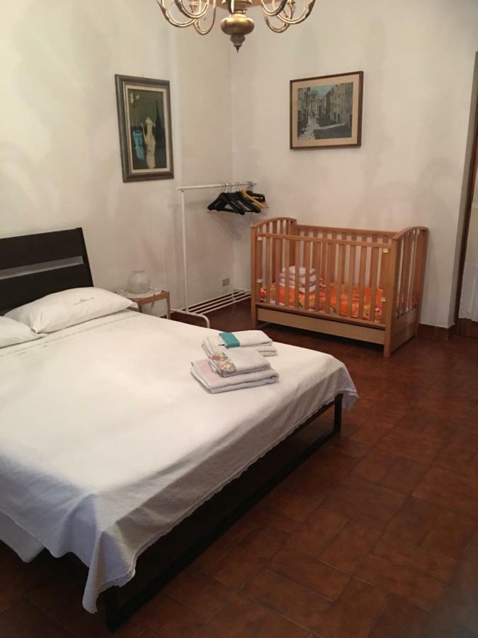 Casa Degli Zii Appartamento Letizia Luni Екстериор снимка